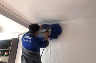 家里空調(diào)從買就沒(méi)洗過(guò) 用了5年洗出小黑蟲